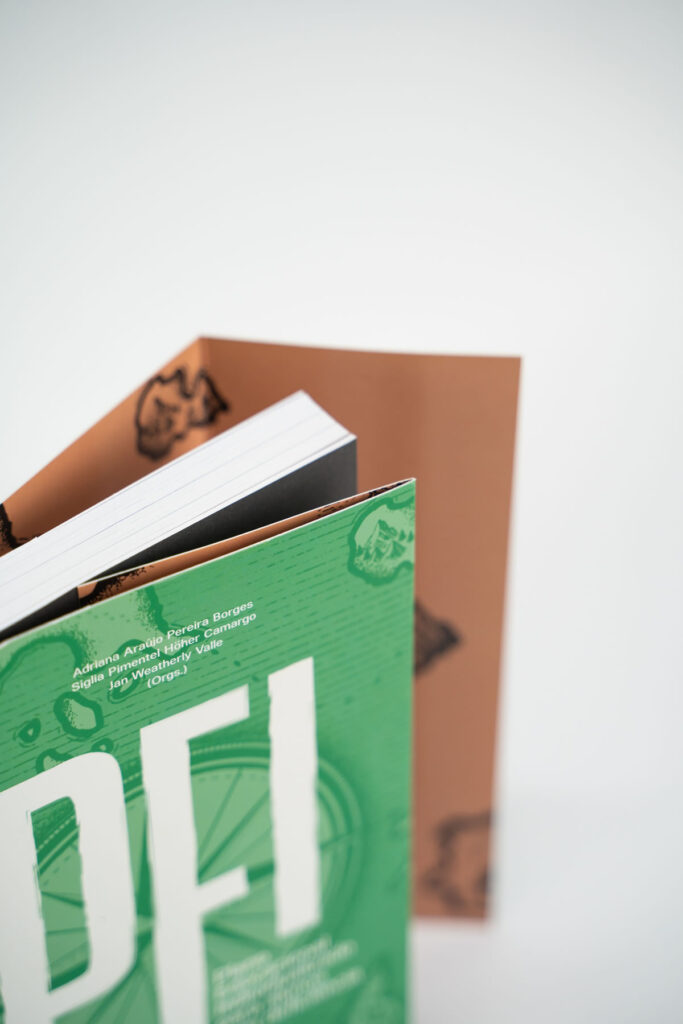 Editorial > Livro